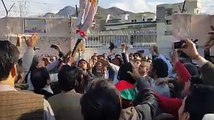 Protesters Burnt Effigy of Mian Javed Latif in KPK