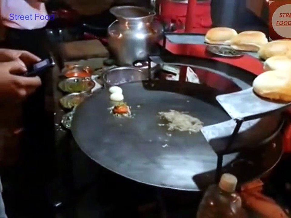 Indian Street Food / Egg Bhurji / How to make Egg Bhurji