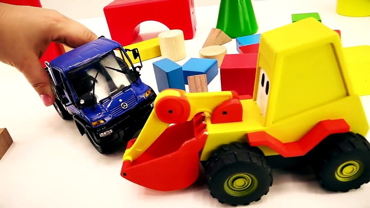 Max the Excavator builds himself! – Cool videos with cars – #KidsFIrstTV videos for kids-1LZHBY4DDn0