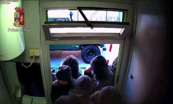 Bergamo - spaccio di droga e violenza degli ultras: 18 arresti