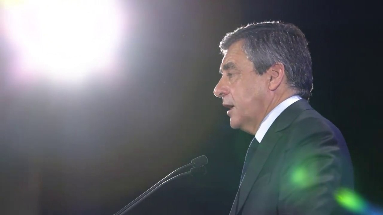 "L'éducation doit être une priorité" | François Fillon à Besançon