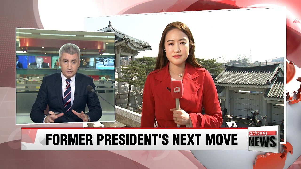 Ex-Pres. Park could depart top office as early...