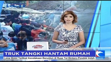 Truk Tangki Hantam Rumah Warga