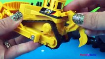 CAT Construction Express Train with Mighty Machines Toys Caterpillar Bulldozer Dump Truck