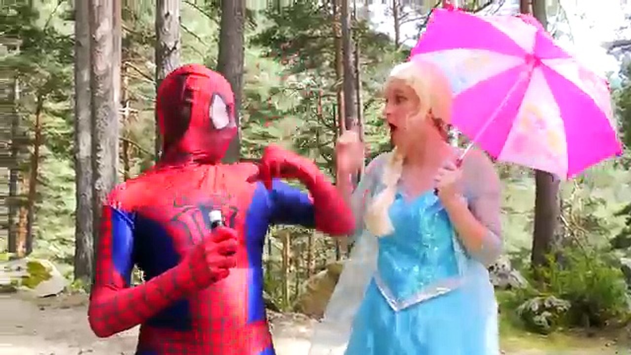 Frozen Elsa LOSES HER DRESS?!& Joker LOSES HIS CLOTHES?! Spiderman Fun Superhero in Real L