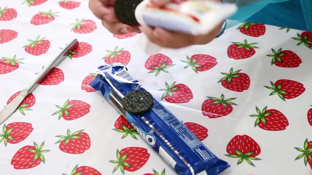 Frozen Elsa Steps in POOP! Poo Feet PRANK w/ Spiderman Joker Pink Spidergirl Rapunzel in R