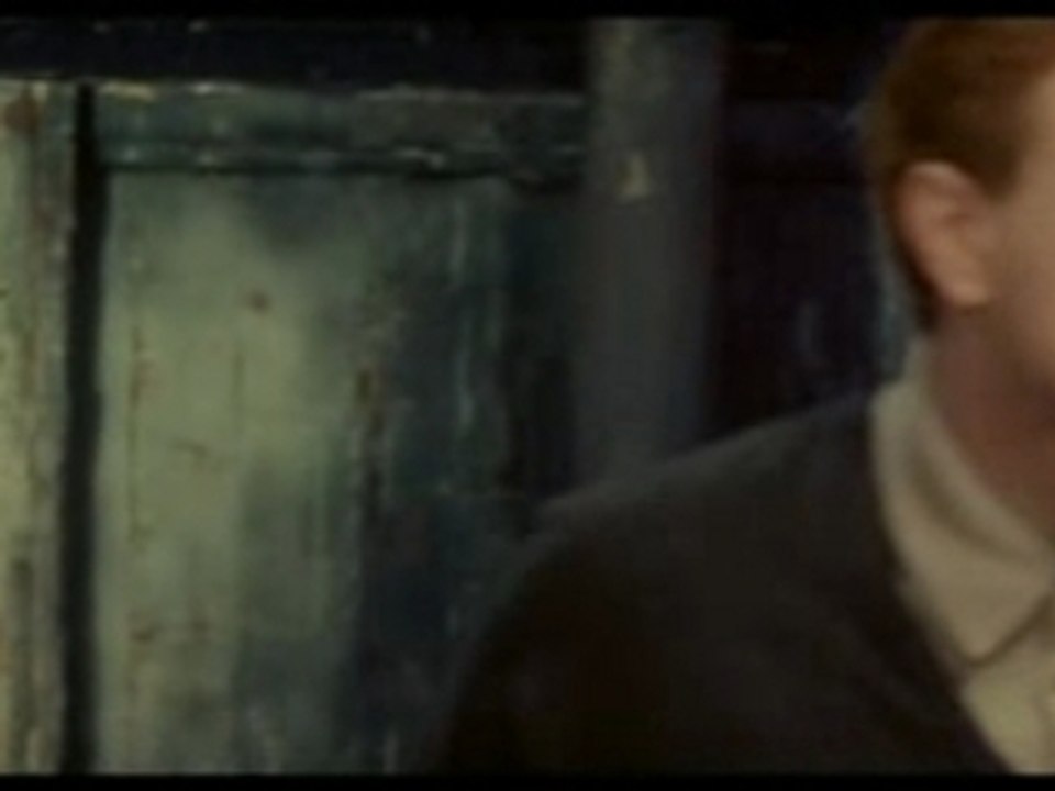 "La réalité, il n'y a pas plus effrayant comme hallucination" (R. Gary / Pseudo) - "Toi tu te demandes que regarder, moi comment vivre, c'est pareil"