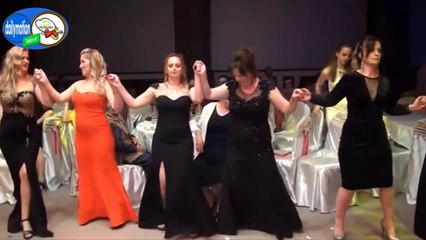 Çok güzel Avrupa bayan halay