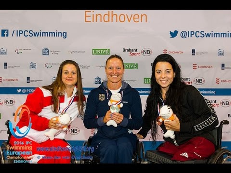 Women's 100m breaststroke SB5 | Victory Ceremony | 2014 IPC Swimming European Championships