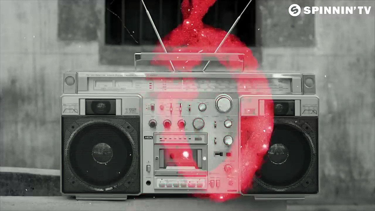 Lucky Charmes & AWIIN - Bass 187 (Official Music Video)