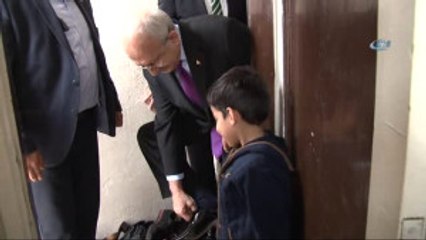 CHP Lideri Kılıçdaroğlu, Kendisine Mektup Yazan Küçük Çocuğu Ziyaret Etti