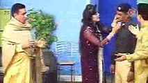 Amanat ki gandi shayri meghan pareshan ~ best of pakistani stage drama punjabi clips - YouTube