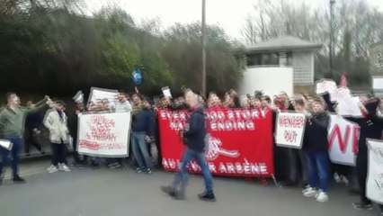 La manifestation anti-Wenger à Arsenal