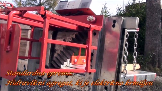 Böyle pratik ve hızlı odun bölme makinası görmediniz