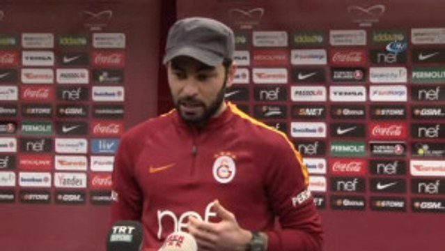 Selçuk İnan: Futbol Sahada İleriye Pas Atarak İleriye Gitmez