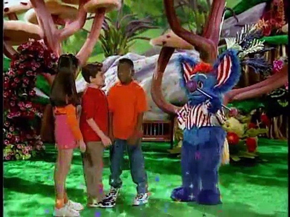 Meet the Biggles by Kidsongs | Top Songs For Kids