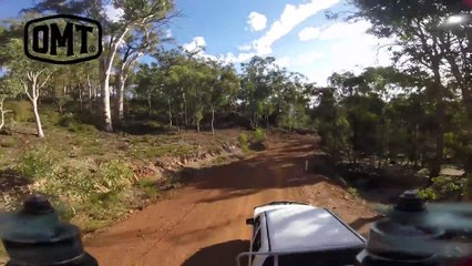 Crash d’un drone qui fait la course avec un 4×4