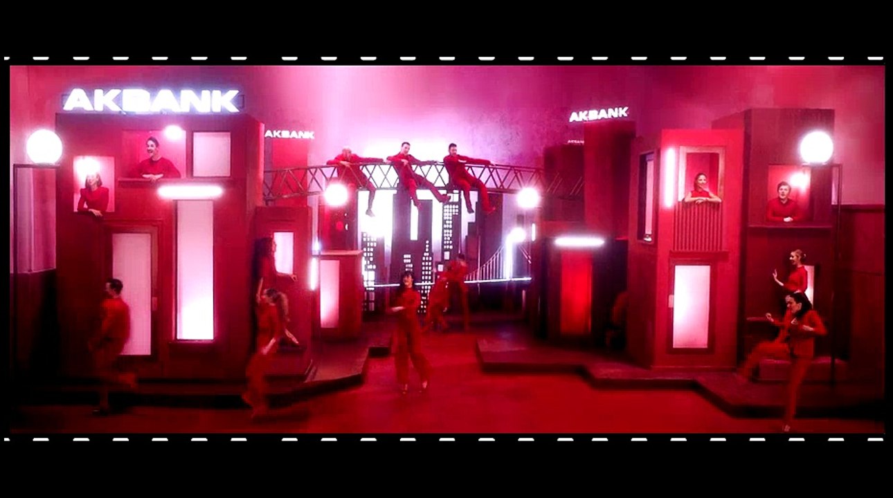 Akbank Reklam Filmi | Kalbinin Sesini Dinle (Akapella)