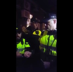 Aile ve Sosyal Politika Bakan Kaya'nın Hollanda polisi tarafından Kovulma Anları