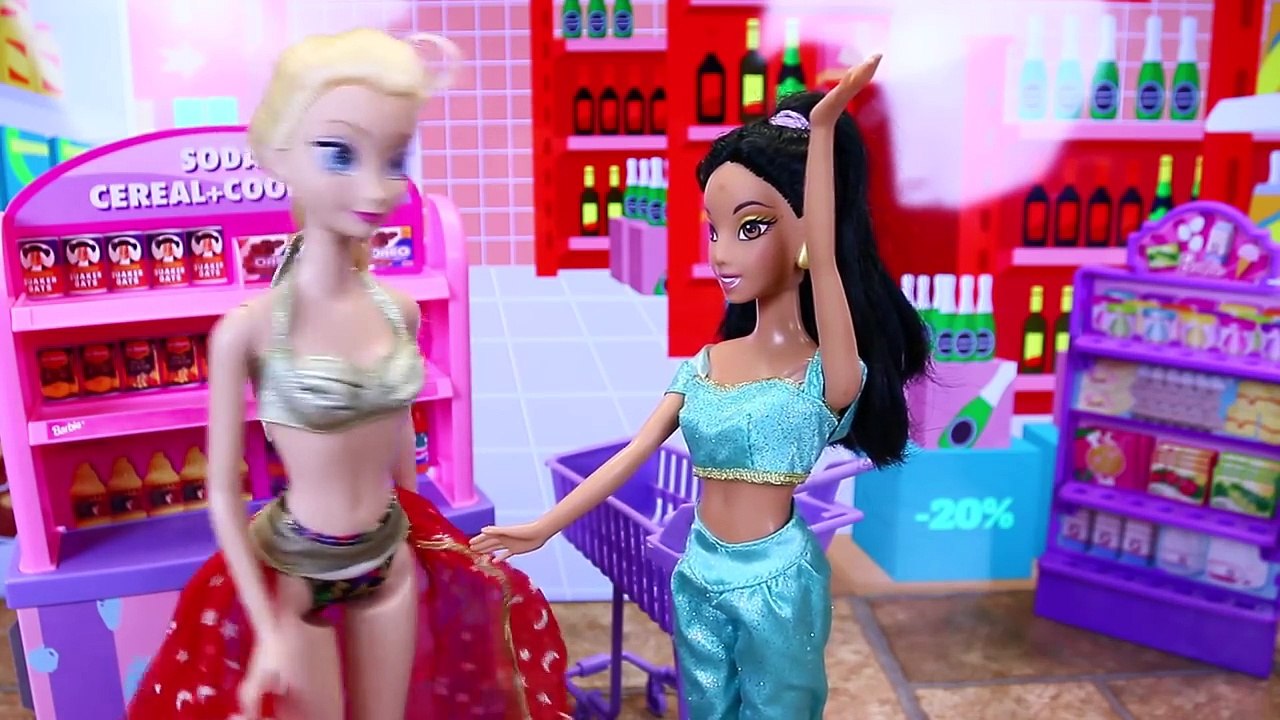 Barbie Descendants Party with Spiderman, Disney Frozen Elsa & Genie Chic Dolls by DisneyCa