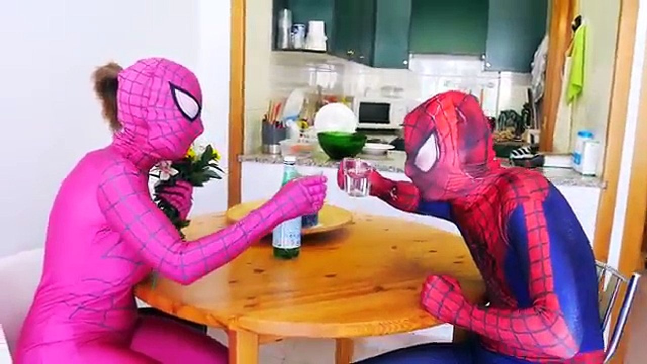 Jack Frost and Frozen Elsa True Love? w/ Maleficent, Gollum, Spiderman Vampire & Spidergir