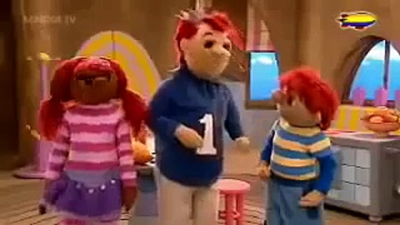 #115 Het zandkasteel aan Zee Afl. Scheetjes Follow Masha on Instagram: https://instagram.c