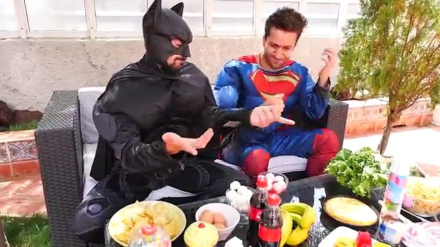 Замороженные Эльза и Свадебный Джокера?! ж/ Человек-паук и розовый Человек-паук, Малефисента, супермен и может