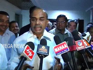 చంద్ర‌బాబు పాల‌న‌లో వ‌ర్షాలు ఎందుకు ప‌డ‌లేదో చెప్పిన వైఎస్ రాజ‌శేఖ‌ర్ రెడ్డి || Y S Rajashekar reddy satire on Chandra babu and News channel