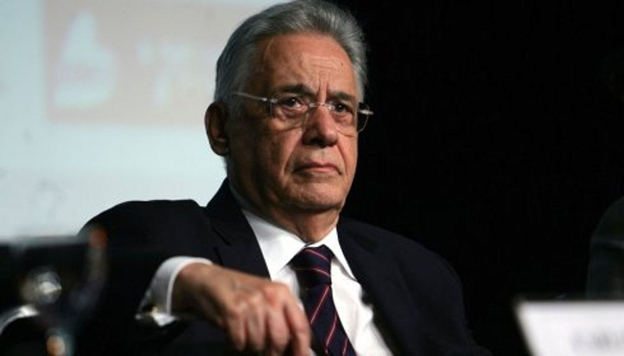 FHC DIZ: "EU SOU MARXISTA. QUEM É NÃO DEIXA DE SER !"