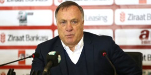 Dick Advocaat, Yaptığı Açıklamalar Nedeniyle Büyük İhtimalle Takımdan Ayrılacak