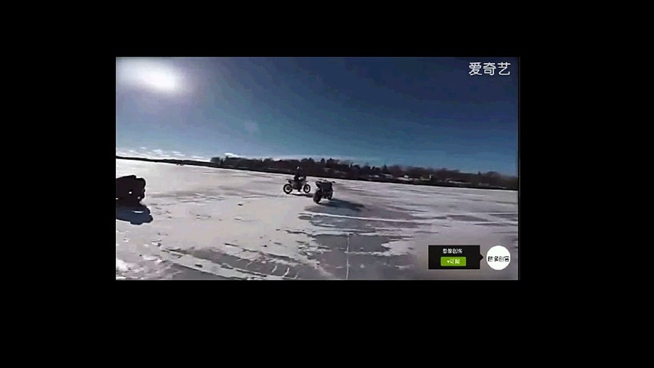 Une moto rebelle refuse de se laisser attraper
