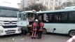 Kartal'da İki Yolcu Minibüsü Kafa Kafaya Çarpıştı: 7 Yaralı