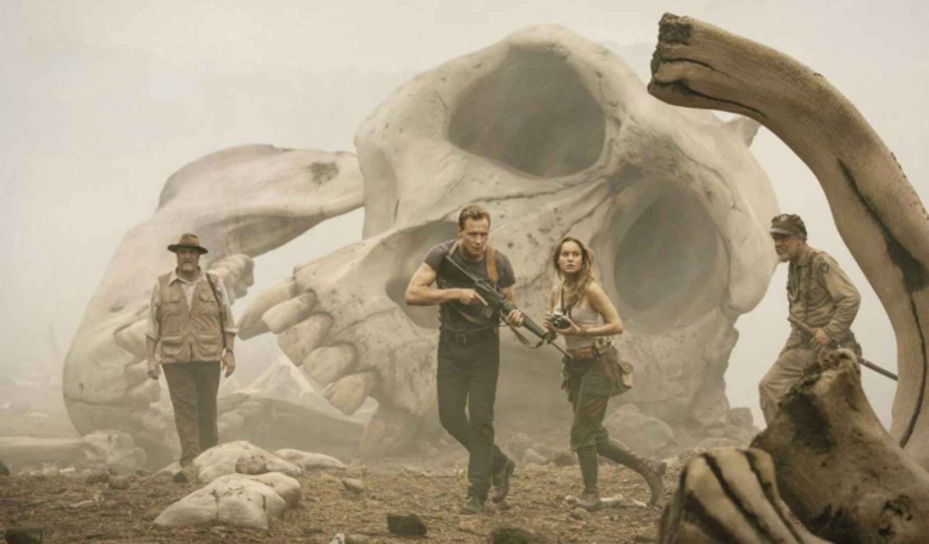 ⁣Новинки Кино 2017 года Смотреть онлайн КОНГ ОСТРОВ ЧЕРЕПА