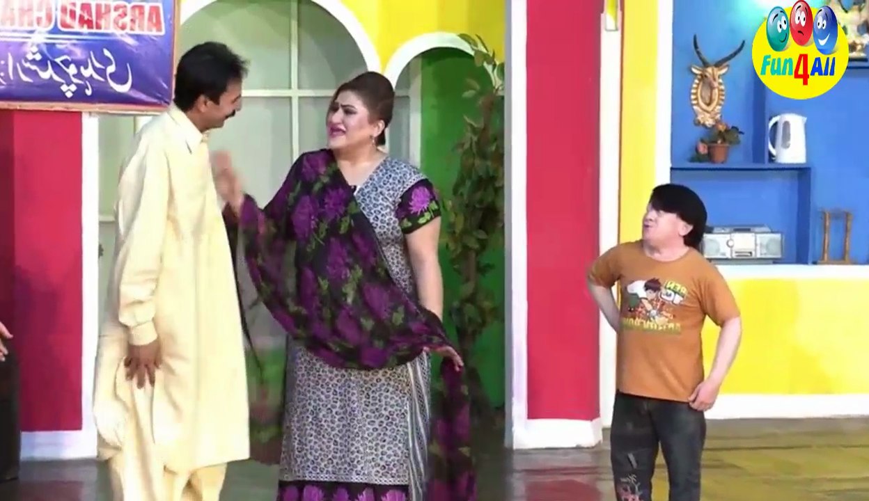 Best of Iftikhar Thakur with other ladies New Pakistani Stage Drama Full Comedy Clip