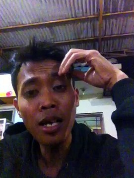 Pemuda galaw bersuara emas