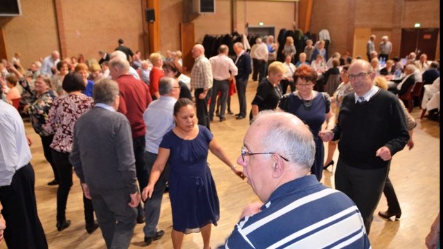 Diaporama repas dansant AG 2017