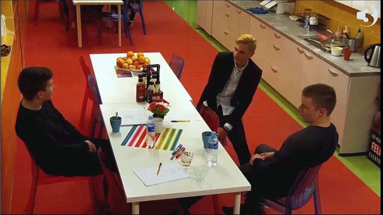as superhitas - 1dalis 03.11. artimieji susitinka