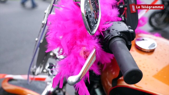 Morlaix. 120 motardes et motards en centre ville