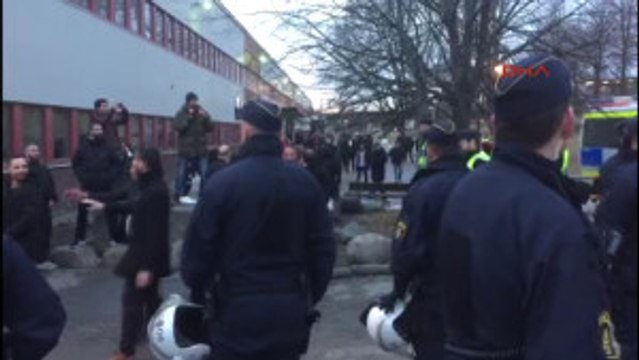 Mehdi Eker Toplantı Çıkışı Protesto Edildi