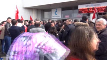 Çavuşoğlu Fransa'da Hollanda'yı Eleştirdi Bir Başbakan Bu Kadar Küçülür Mü