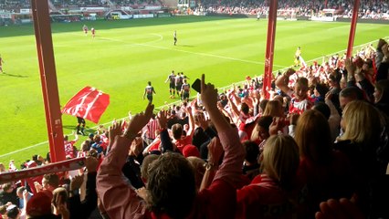 Ambiance lors du premier but de Mouscron contre Courtrai