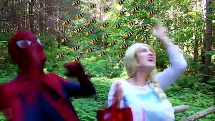 Spiderman BALLOON Snake PRANK! w/Frozen Elsa, Pink Spidergirl Maleficent Joker Superhero V