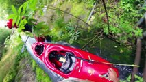 Descente d'une rigole en tandem kayak