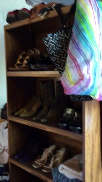 Un SDF vit « confortablement » sous un pont