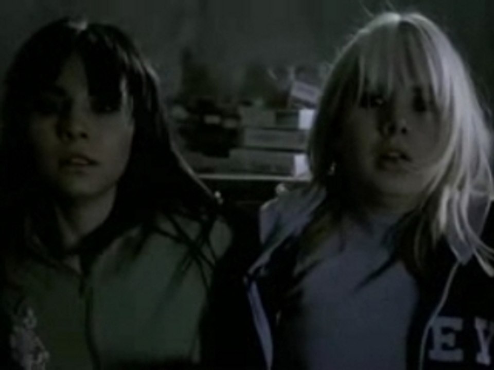 MARTHA HIGAREDA: HASTA EL VIENTO TIENE MIEDO