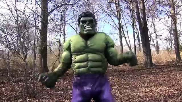 Плохая девочка настоящая еда сражаться Макдональдс Эльза против человека-паука! Малыш Джокер Шалость | Игрушка Уроды Супер