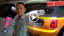 Hot News! Gokil! Ayah Rozak ke Kantor Pakai Mobil Mewah Ayu Ting Ting - Cumicam 13 Maret 2017