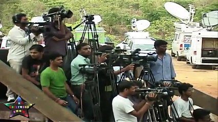 Akshay Kumar Performing a live stunt