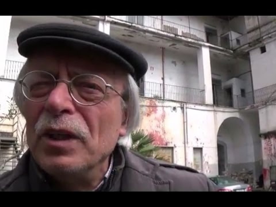 Aversa (CE) - Libreria "Il Dono", Allegro: "Il Comune scelga da che parte stare" (11.03.17)