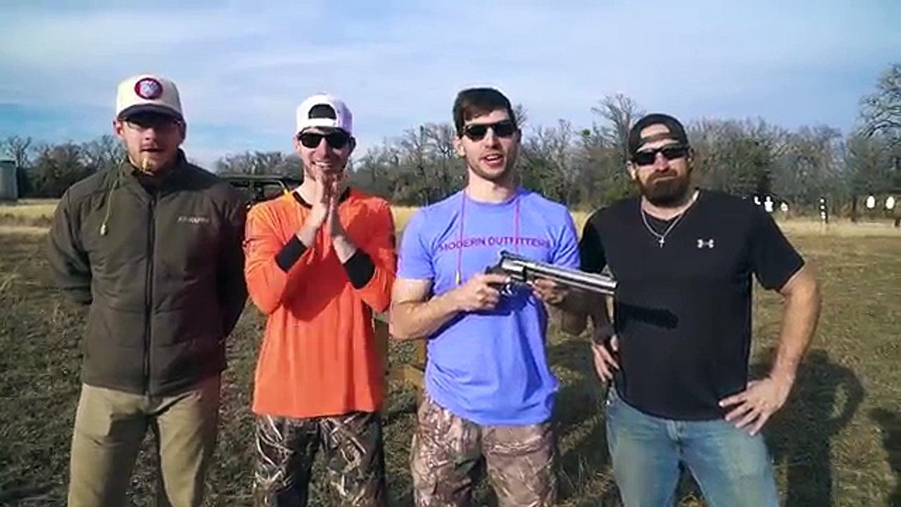 Dude Perfect Birbirinden Güzel Trick Shot'lar